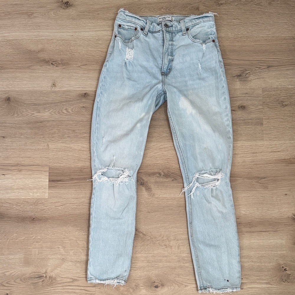 Abercrombie & Fitch The Skinny High Rise Ripped Skinny Jeans